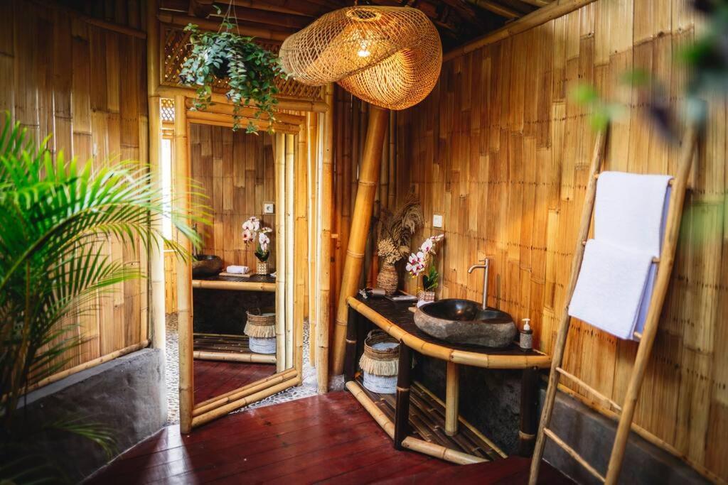 Selat The Nude Houseヴィラ エクステリア 写真